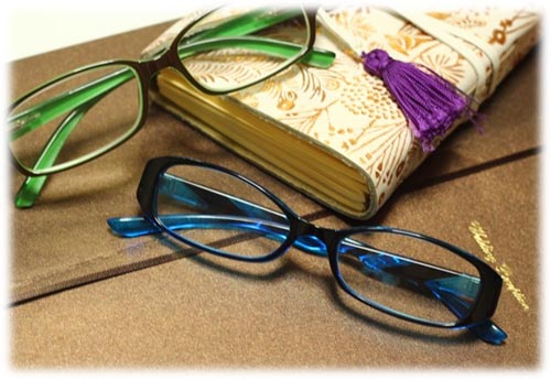 売れる什器で販売力大幅アップ! | シニアグラス・老眼鏡 | ラインナップ | 有限会社エール