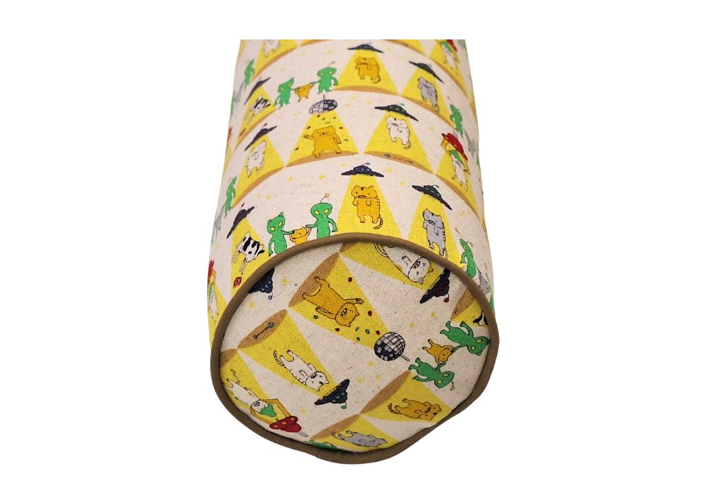 骨盤スリムストレッチクッション さらわれ猫・キナリ 関連画像3 | 商品紹介 | マインドフルネスdays 有限会社エール